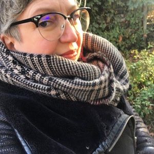 Meet your Posher, Sheila